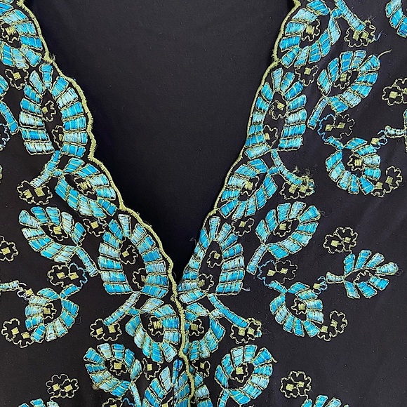 Absolutely beautiful Etincelle Couture Paris top - Picture 2 of 4